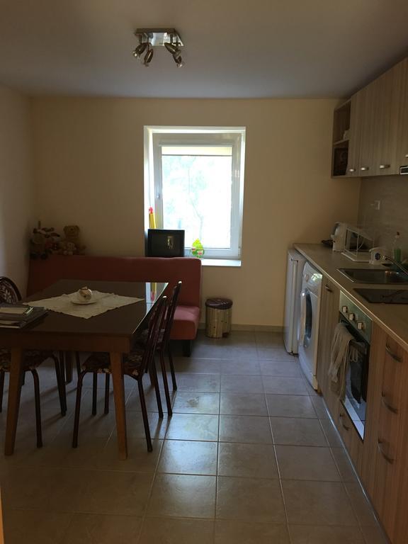 Guest House Nadezhda Hisarya Esterno foto
